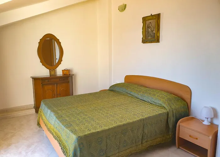 Umberto Ii * בובה מרינה